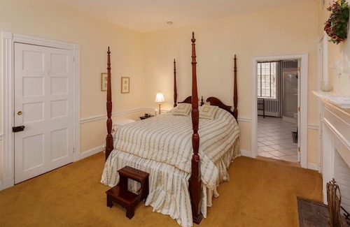 Marietta Bed & Breakfast | Family-Friendly Ascot Bed & Breakfast for Up to 16 Guests