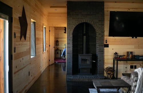 Hildale Cabin | Explore Zion Edge Retreat: Family-Friendly Getaway