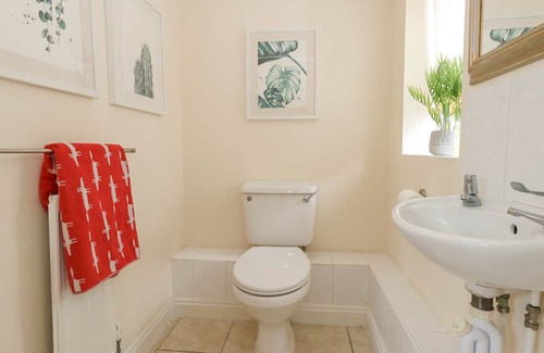Sturminster Newton Cottage | Discover NO. 98: Pet-Friendly Retreat with Garden in Sturminster