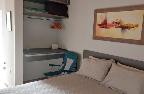 Sao Roque Ski Chalet | Tranquil Retreat by the Lake Near São Roque Wine Route