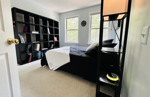 Lowes Island House | Cozy Retreat Near Algonkian Parks and IAD Airport