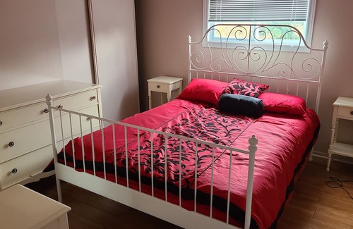 Orleans Village - Chateauneuf House | Beautiful spacious house in Ottawa