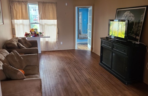 Orleans Village - Chateauneuf House | Beautiful spacious house in Ottawa