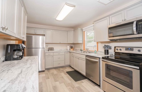 Sioux Falls House | Spacious 4BR Retreat Perfect for Families & Nearby Amenities