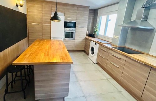 Terrassa Apartment | Family-Friendly 4-Bedroom Apartment in Terrassa Centro