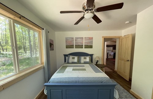 Irons Cabin | Family-Friendly Retreat at Peacock Trail Cabin #1