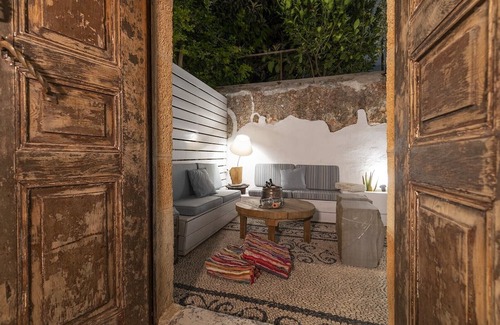 Lindos Cabin | Chic Boho Lodge with Private Courtyard in Lindos