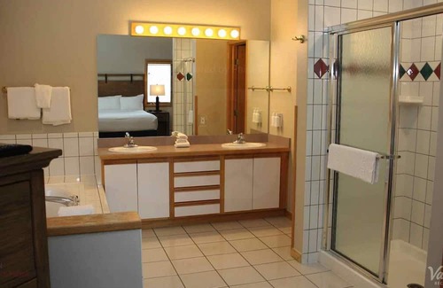 Baldy Mountain Condo | Cozy 2-Bedroom Condo with Scenic Views & Pool Access