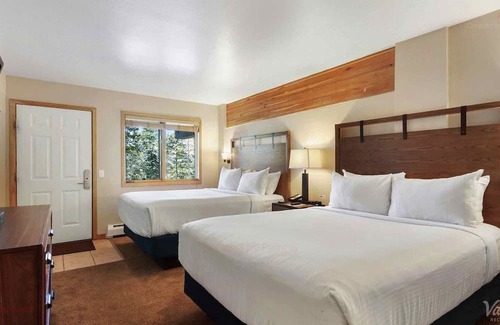 Baldy Mountain Condo | Cozy 2-Bedroom Condo with Scenic Views & Pool Access