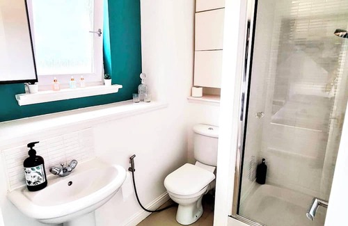 East End Apartment | Relax at La Casita: Top-Rated with Spa and Kitchen Access