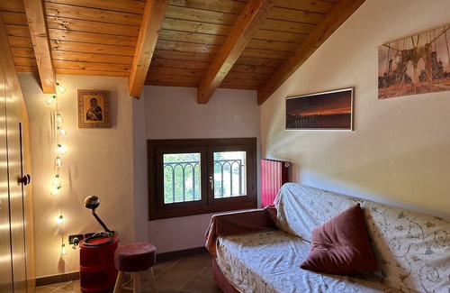 San Lazzaro di Savena Apartment | Convenient Stay Near Bellaria Hospital with Spa & Breakfast
