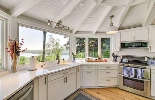 Naples House | Relaxing Retreat with Hot Tub & Heated Pool in Naples
