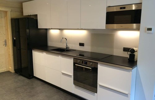 Abondance Apartment | Modern Apartment with Scenic Views for Up to 6 Guests