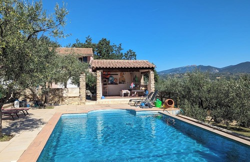 Mirabel-aux-Baronnies Apartment | Discover a Stylish Getaway in Provence with Pool & Views