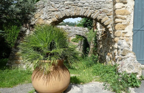 Mirabel-aux-Baronnies Apartment | Discover a Stylish Getaway in Provence with Pool & Views