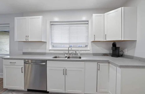 Dayton House | Inviting 3-Bedroom Dayton House with WiFi & AC