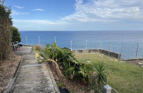 Vaucluse House | Coastal Luxury: Cliff-Top Home with Ocean Views & Modern Comforts