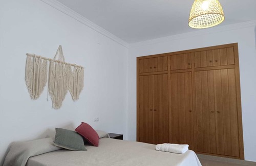 Hornachuelos Cottage | Pet-Friendly Casa Rural with Spa and Breakfast Options