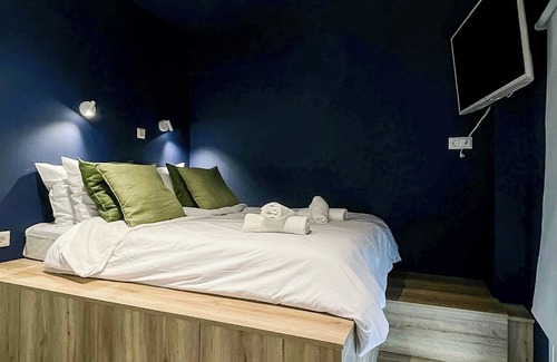 Piraeus Cottage | Charming Duo Apartment Near Metro with Spa & Hot Tub