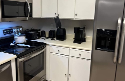 Huntsville Apartment | Cozy 2bd/2ba Apartment Near Mid-City and Major Attractions