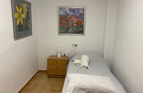 Rascanya Apartment | Pet-Friendly Apartment in the Vibrant Orriols Neighborhood