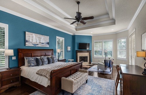 Wetmore House | Ideal Monthly Stays for Large Families with WIFI & Pool