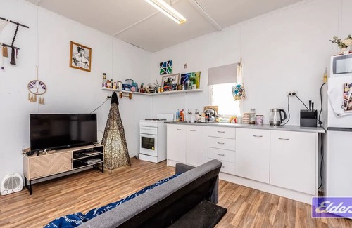 Horrocks Cabin | Relaxing Beach Shack Perfect for Family Getaways North of Perth
