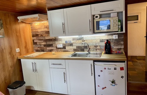 La Llagonne Apartment | Cozy Studio La Llagonne for 4 with Spa & Breakfast
