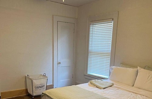 Albion House | Relaxing Riverside Respite: Family-Friendly Getaway
