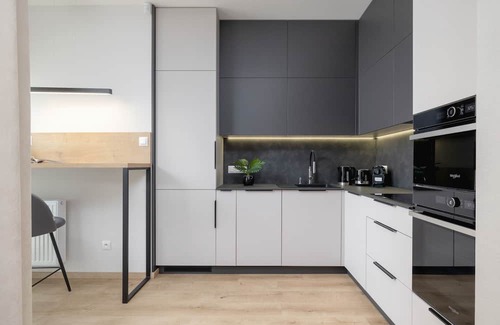 Pradnik Czerwony Apartment | Welcoming Apartment in Kraków with Breakfast and Kitchen