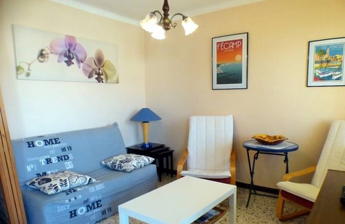 Six-Fours-les-Plages Apartment | Family-Friendly Retreat Just Steps from the Shore