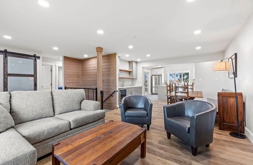 Skaneateles House | Charming Newly-Renovated Ranch in Beautiful Skaneateles