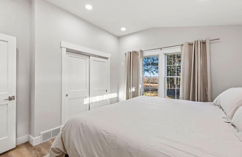 Skaneateles House | Charming Newly-Renovated Ranch in Beautiful Skaneateles