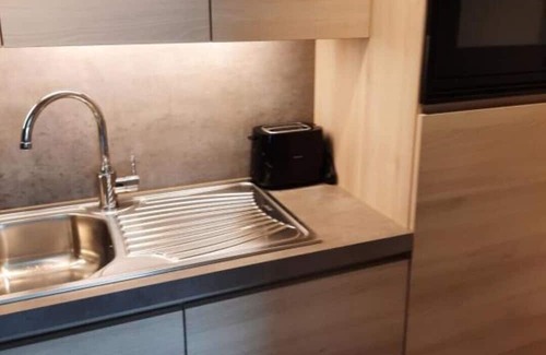 Langemark Apartment | Discover De Reünie - Family-Friendly Deluxe Studio Retreat