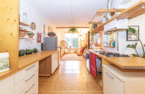 Sainte-Marie Apartment | Boho Apartment Retreat with Pool and Spa in Montreal