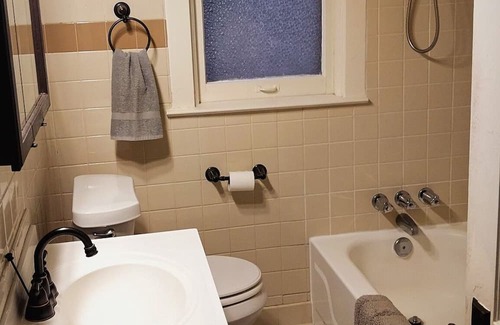 Schnitzelburg House | Peaceful Stay in a Central Location for Families