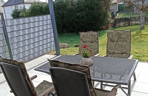 Ulmen Apartment | Ocean View Retreat: Ferienwohnung Apfelbaum Awaits You!