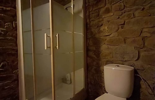 Pola de Lena Apartment | Cozy House of La Reguera: Family-Friendly with Breakfast