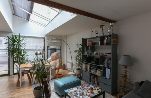 Saint-Maurice Apartment | Cozy Nest with Terrace Just Moments from Paris