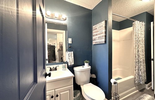 Atlanta House | Nirvana - Family-Friendly Retreat Near Atlanta with Pool & Spa