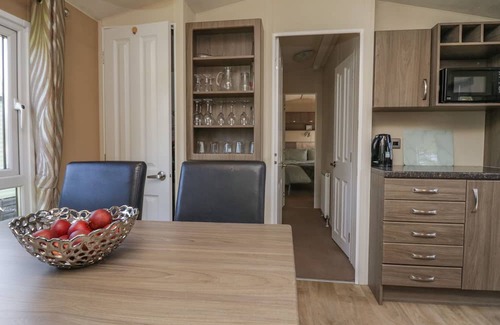 South Lakeland Leisure Village Cottage | Lakeview @ Chalmaz 2