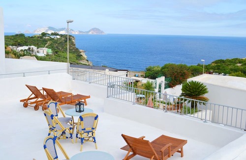 Le Forna House | Inviting Maridea Ponza Villa with Ocean View Terrace