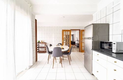 Portela Apartment | Flat Armada II: Modern Apartment Near BragaParque