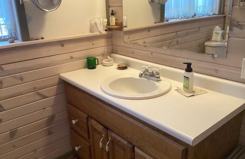 Laurium House | Beautiful Lake View Home for MTU Graduation Weekend