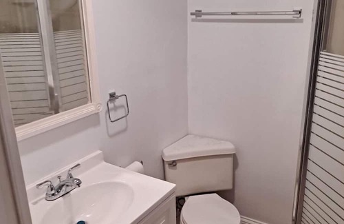 Prides Crossing Cottage | Cozy Oceanfront Cottage with Family-Friendly Amenities