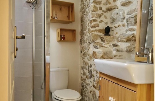 Petit Bois Apartment | Cozy Apartment Near Machines & City Center – 10/10 Rated