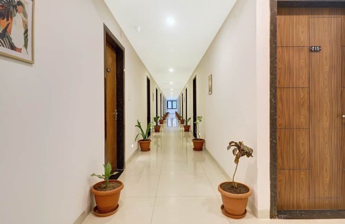 Medchal Hotel | Super OYO Townhouse OAK De Alphabet