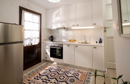 Old Hersonissos House | Experience Marianthi's Home in the Beautiful Hersonissos Village