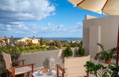 Old Hersonissos House | Experience Marianthi's Home in the Beautiful Hersonissos Village