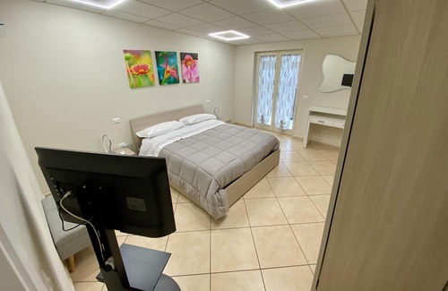 Frattaminore Apartment | Cozy Casa Crispino: Charming Apartment for 3 Guests